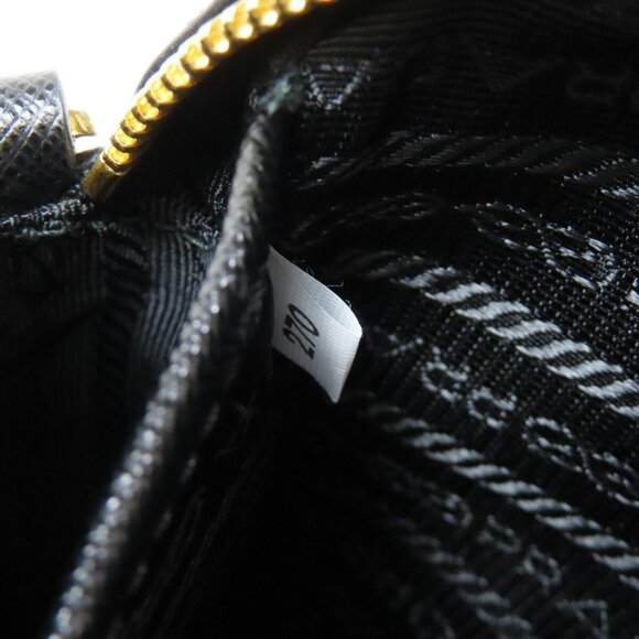 PRADA Black Saffiano Shoulder Bag - Picture 7 of 11